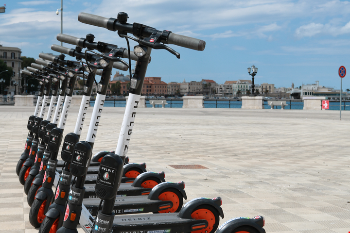 Mobilità sostenibile: il galateo per girare in città